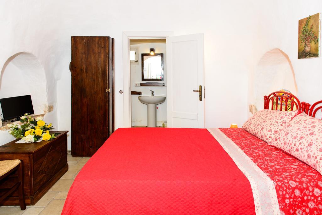 Masseria Pozzo Tre Pile Мартина-Франка Номер фото